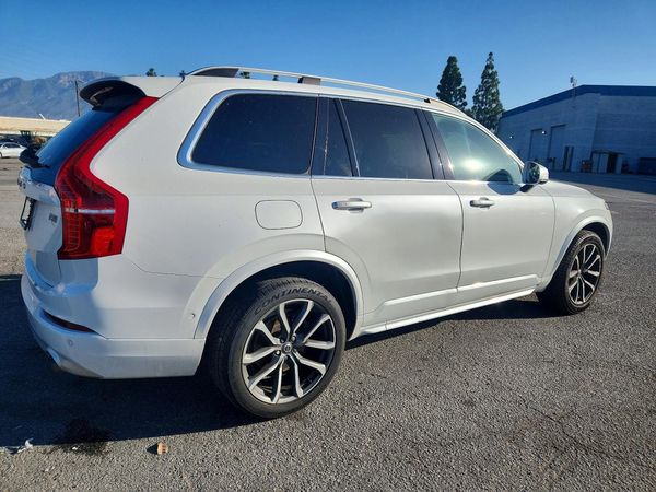 2018 VOLVO XC90