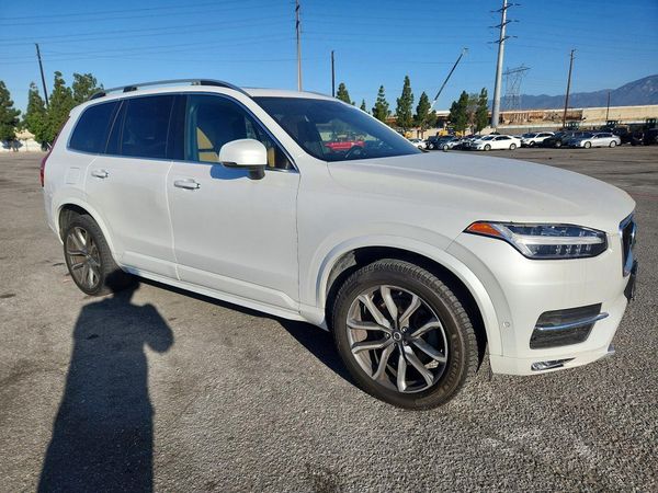 2018 VOLVO XC90