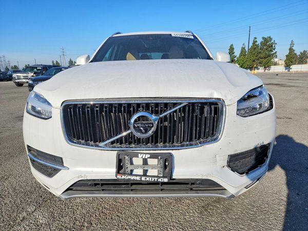 2018 VOLVO XC90