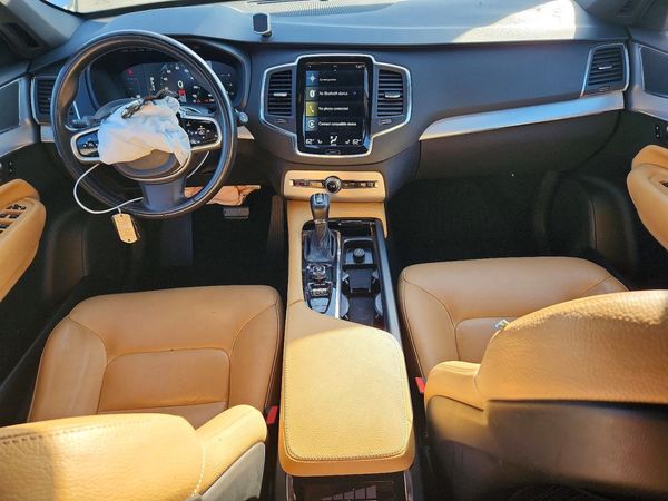 2018 VOLVO XC90