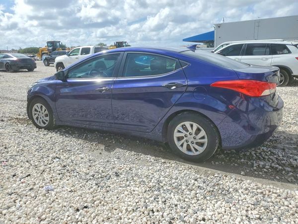 2013 HYUNDAI ELANTRA