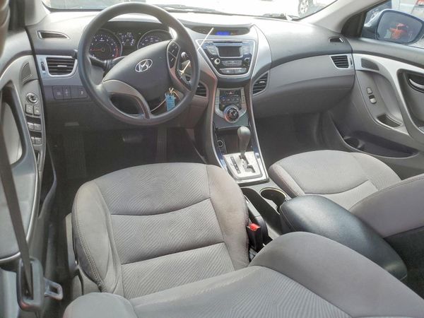 2013 HYUNDAI ELANTRA