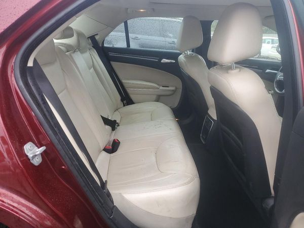 2015 CHRYSLER 300