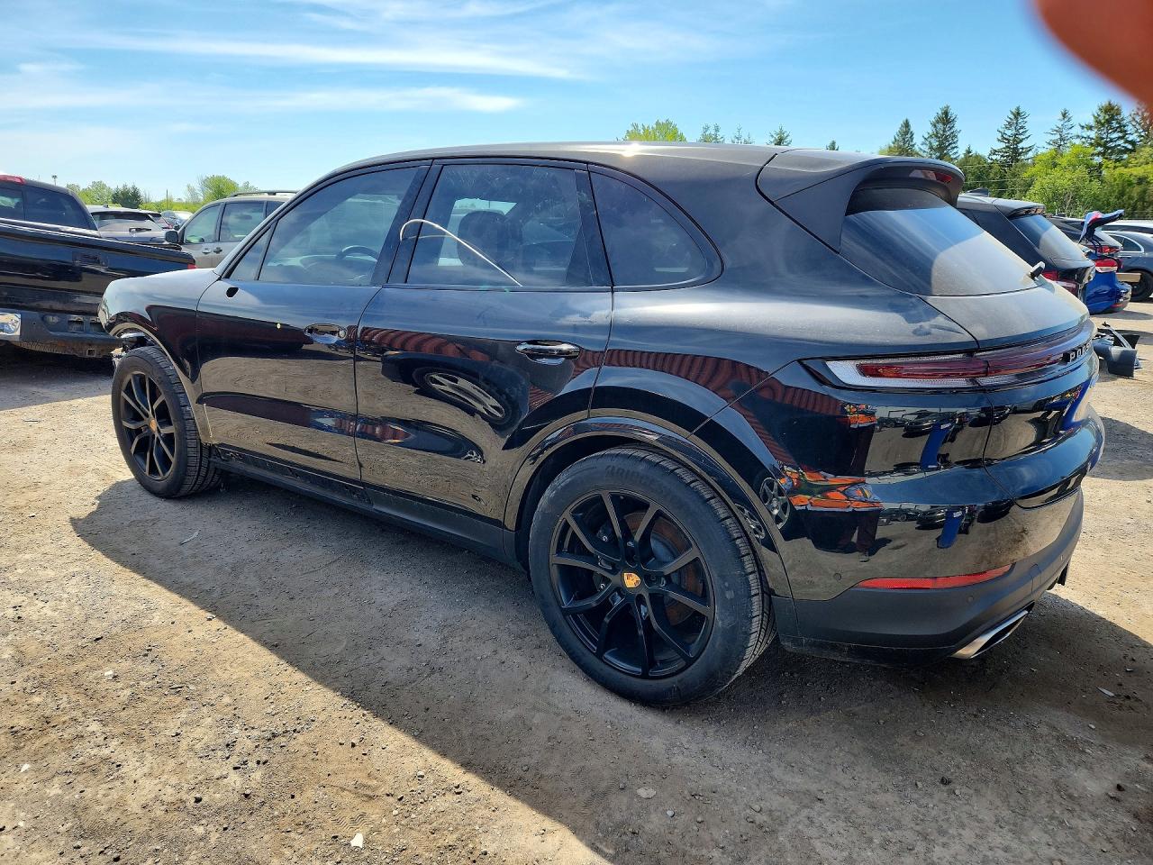 2025 PORSCHE CAYENNE