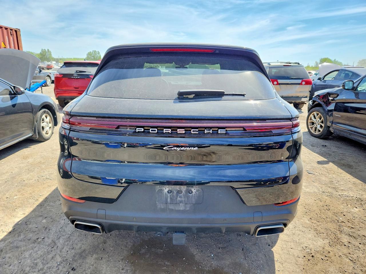 2025 PORSCHE CAYENNE