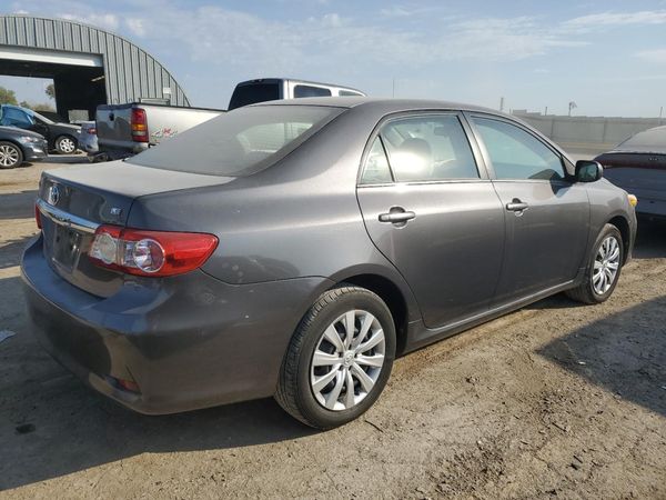 2013 TOYOTA COROLLA