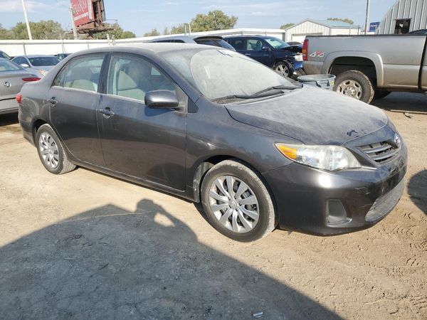 2013 TOYOTA COROLLA