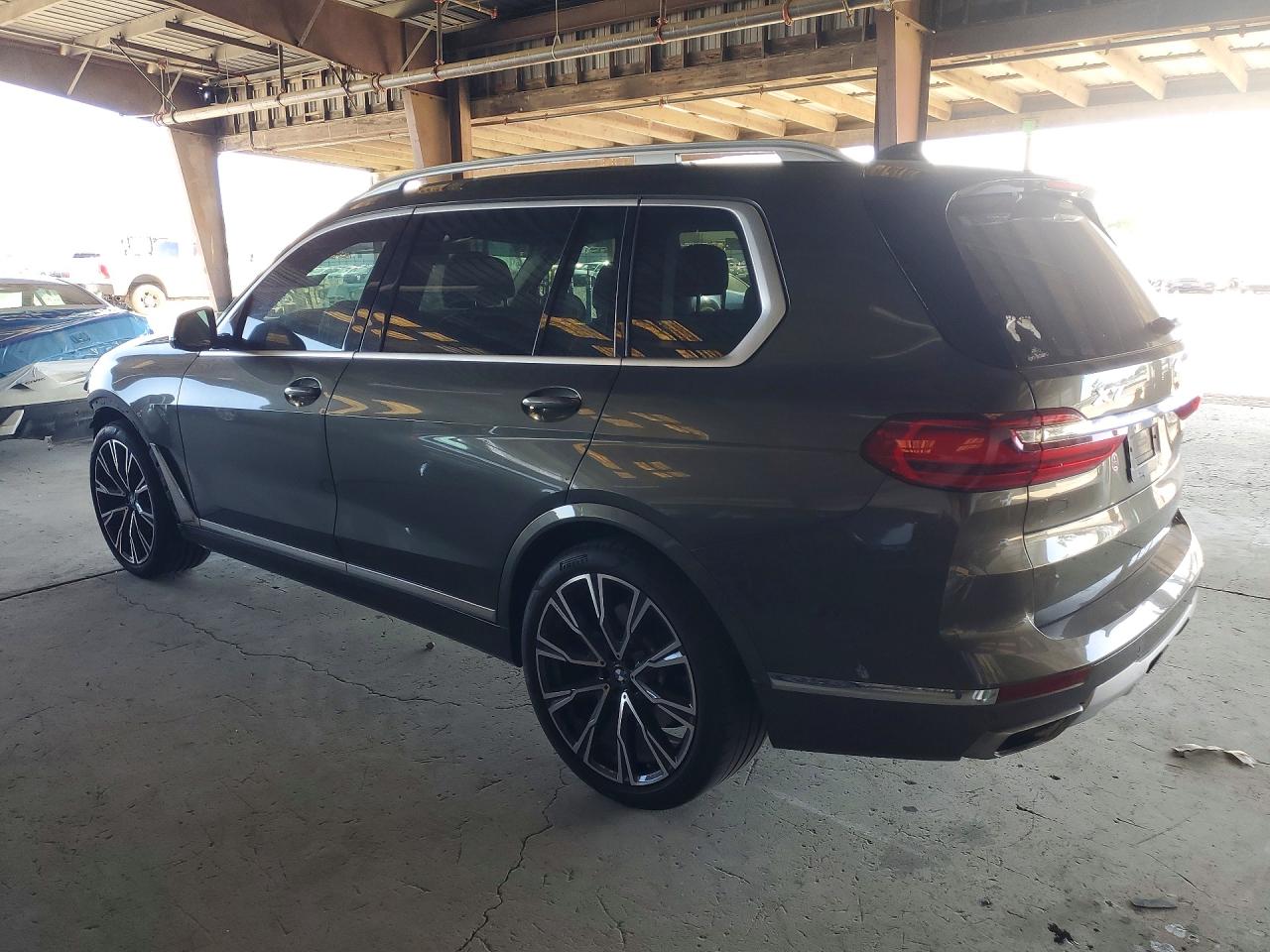 2021 BMW X7 xDrive40i