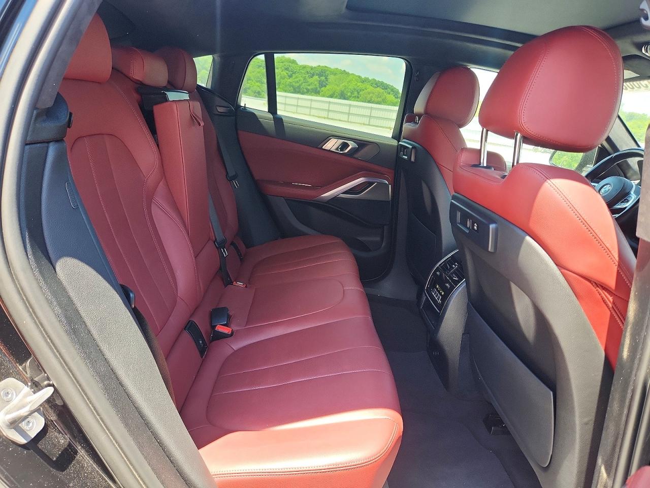 2022 BMW X6 xDrive40i