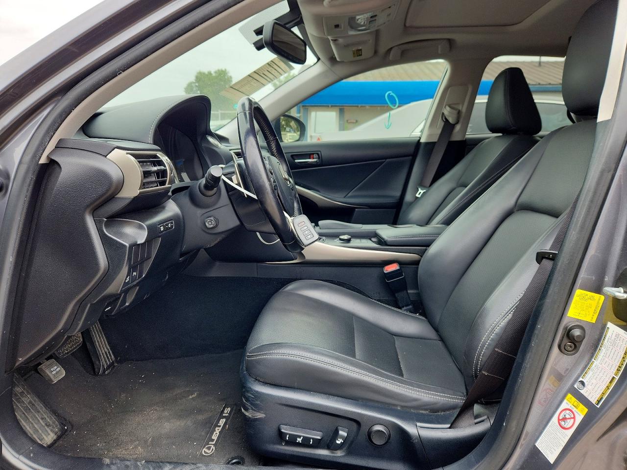 2016 LEXUS IS 200t