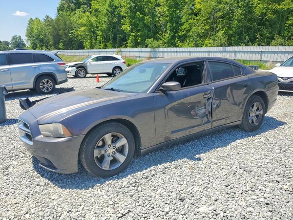2014 DODGE CHARGER SE