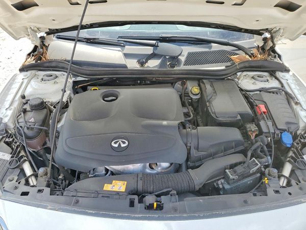 2017 INFINITI QX30