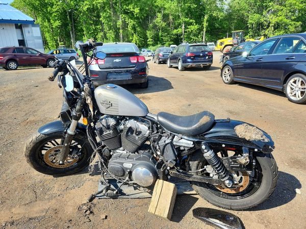 2016 HARLEY-DAVIDSON SPRTSTR120