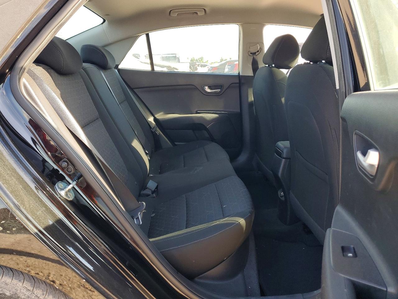 2022 KIA RIO LX, S