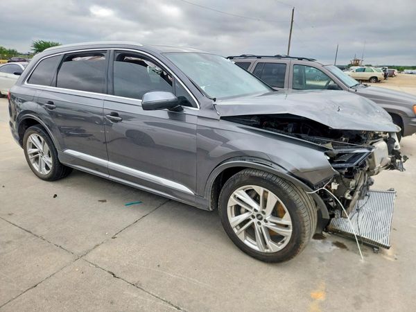 2021 AUDI Q7