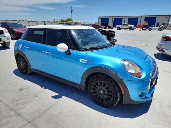 2015 MINI COOPER