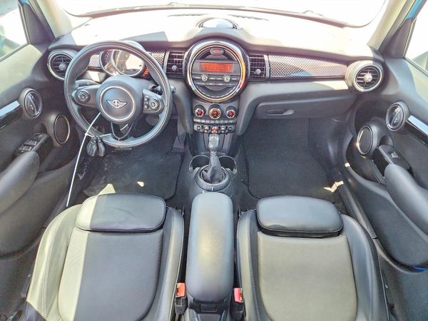 2015 MINI COOPER