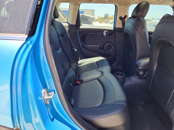 2015 MINI COOPER