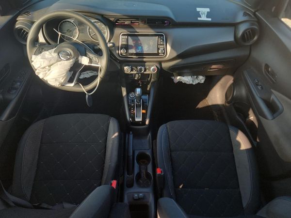 2020 NISSAN KICKS