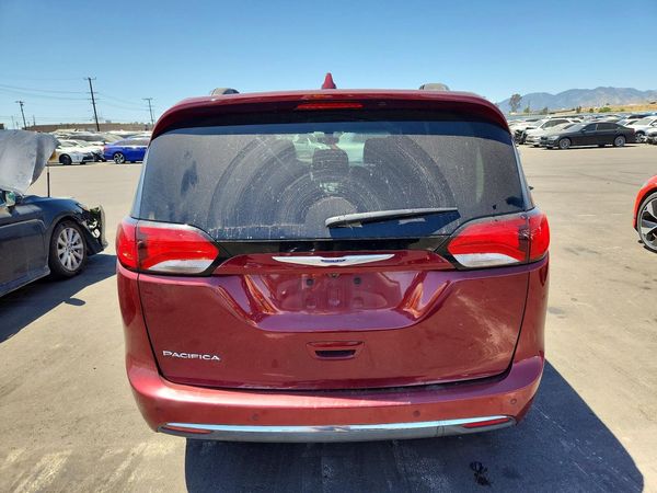 2020 CHRYSLER PACIFICA Touring L