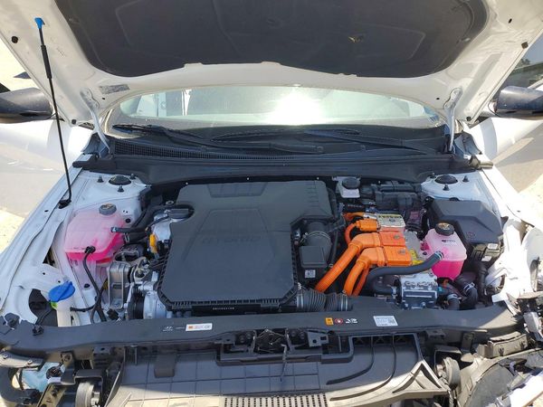 2026 HYUNDAI ELANTRA HYBRID
