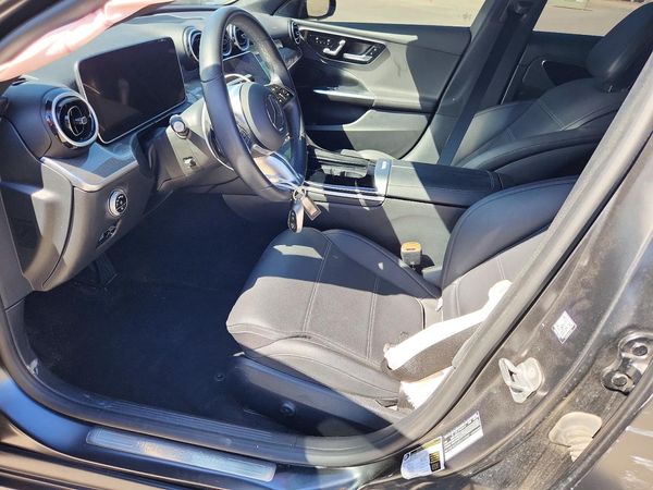2024 MERCEDES-BENZ C C300