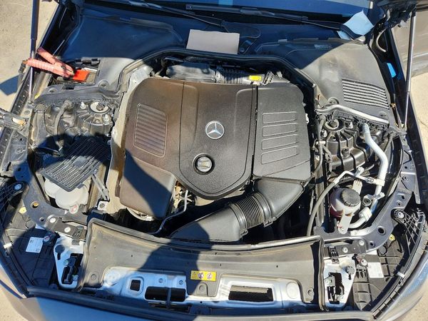 2024 MERCEDES-BENZ C C300