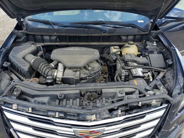 2017 CADILLAC XT5