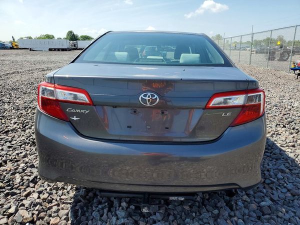 2014 TOYOTA CAMRY