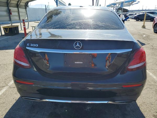 2018 MERCEDES-BENZ E E300