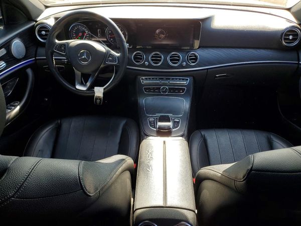2018 MERCEDES-BENZ E E300