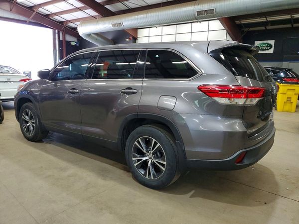 2019 TOYOTA HIGHLANDER LE/LE Plus