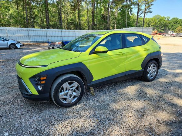 2026 HYUNDAI KONA SE — Front 3/4