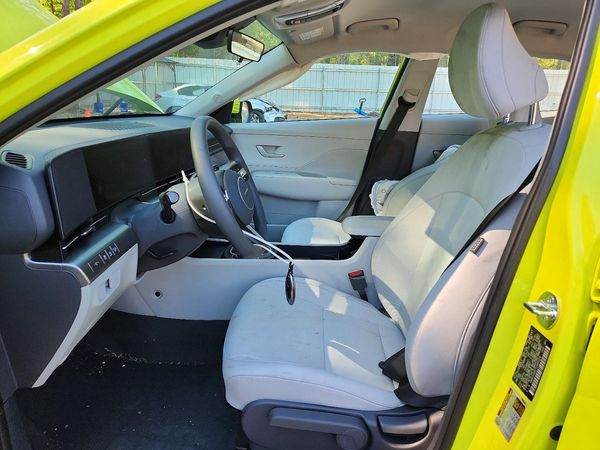 2026 HYUNDAI KONA SE — DENT