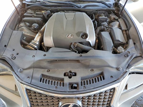 2016 LEXUS RC