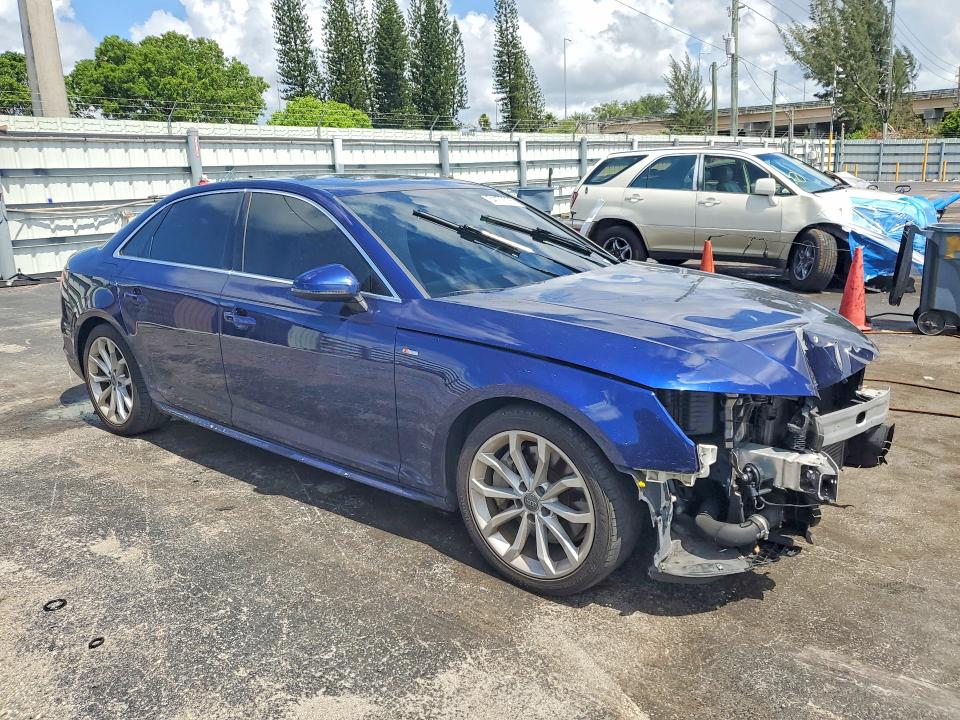 2019 AUDI A4 quattro Premium Plus
