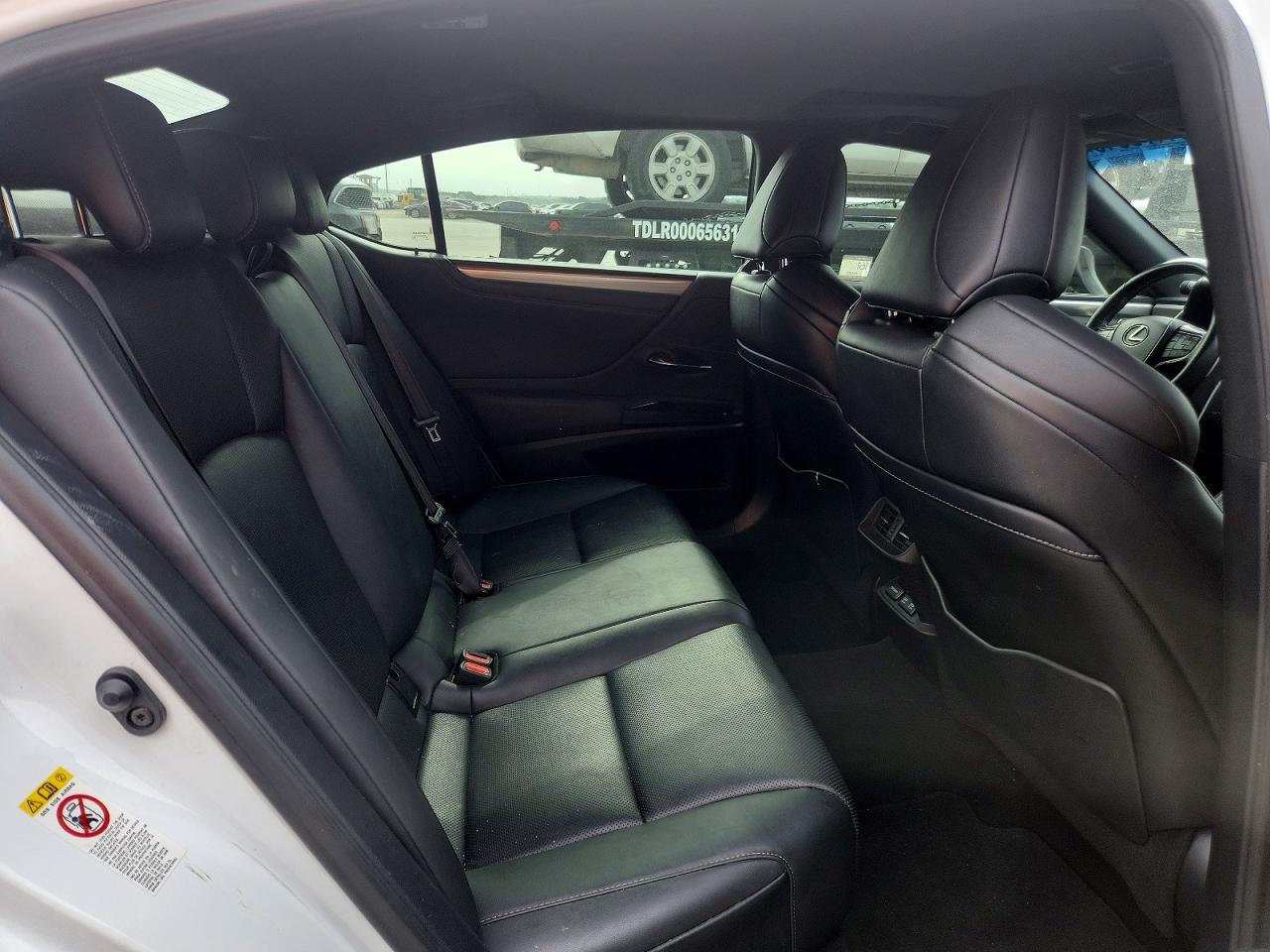 2019 LEXUS ES 350