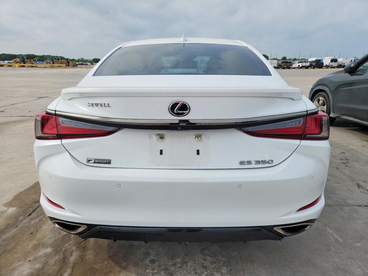 2019 LEXUS ES 350