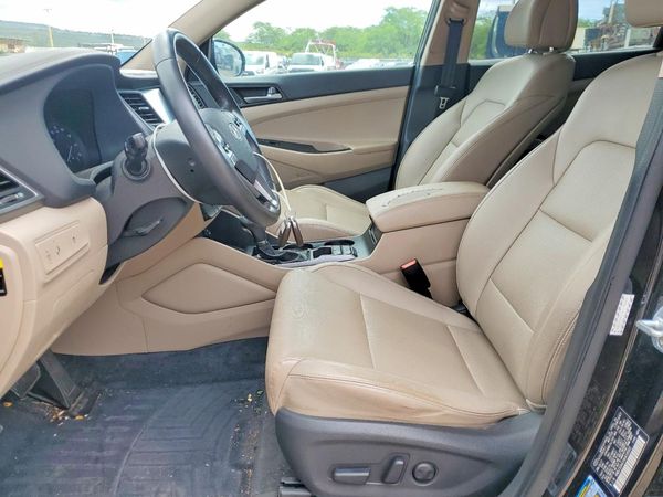 2017 HYUNDAI TUCSON