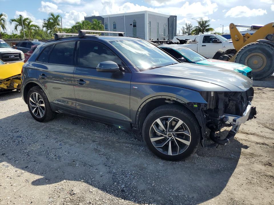 2024 AUDI Q5 S Line quattro Premium
