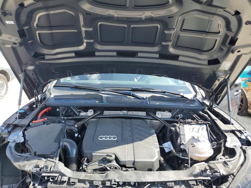 2024 AUDI Q5 S Line quattro Premium