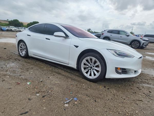 2020 TESLA MODEL S