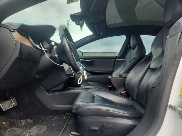 2020 TESLA MODEL S