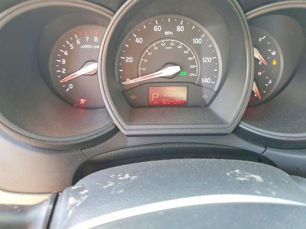 2015 KIA RIO GL - Middle-low