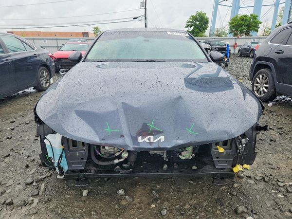 2022 KIA K5 LXS