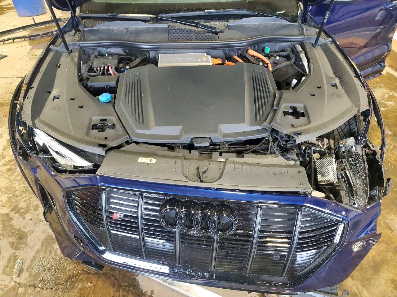 2022 AUDI E-TRON S