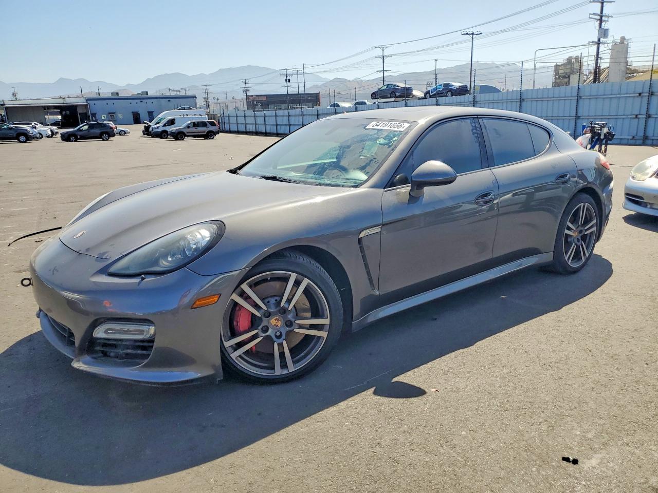 2013 PORSCHE PANAMERA