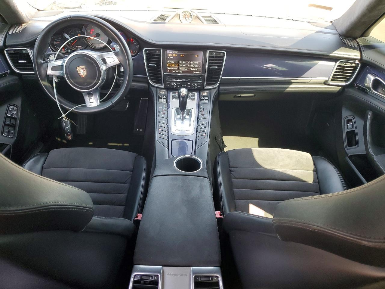 2013 PORSCHE PANAMERA