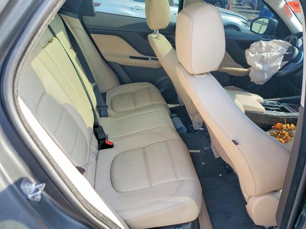 2018 JAGUAR F-PACE Standard