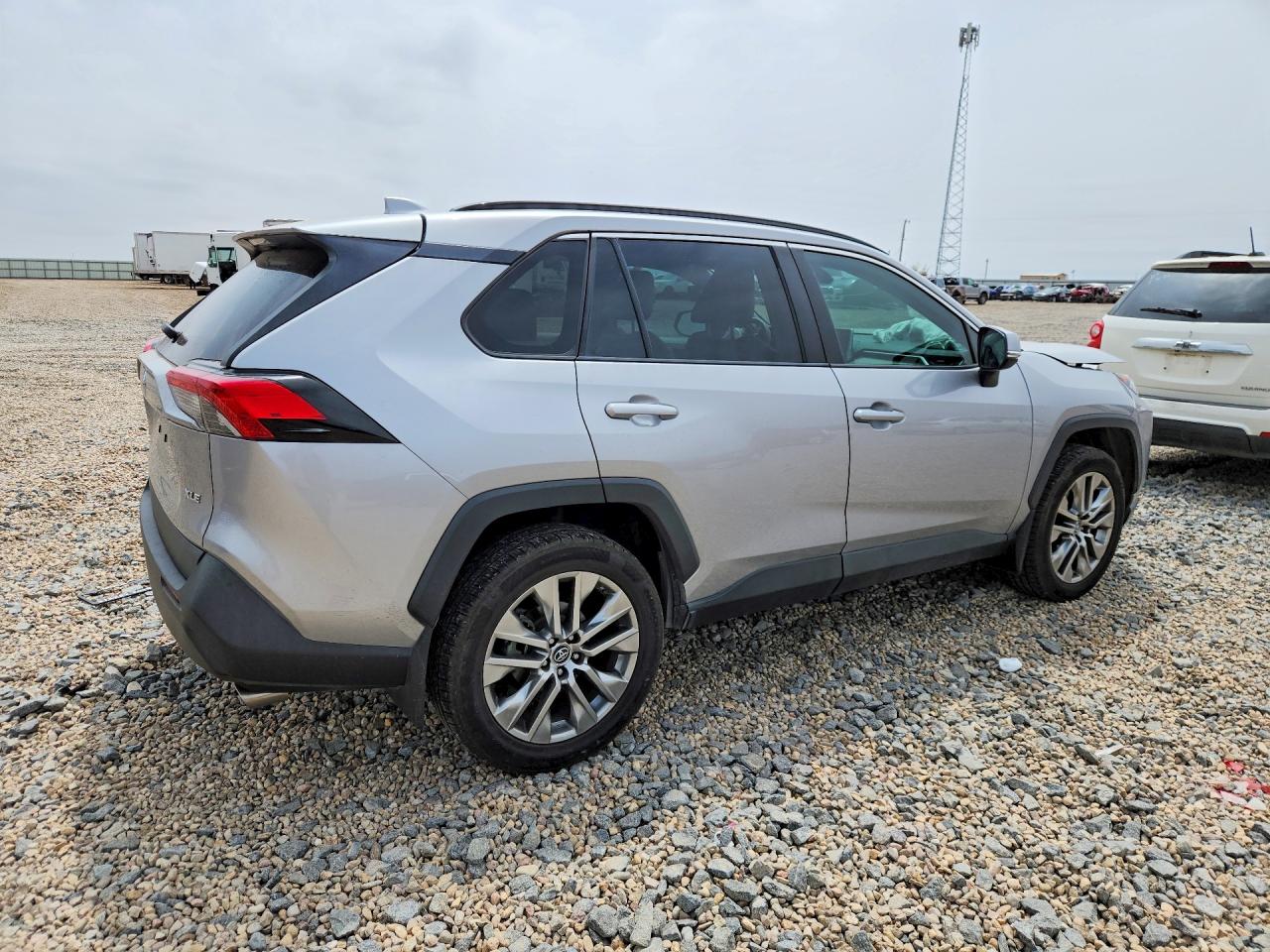 2019 TOYOTA RAV4 XLE Premium